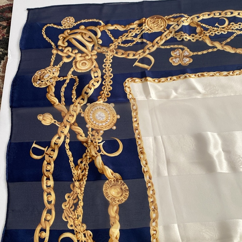 Christian Dior 100% silk scarf. Deep rich, navy blue gold cream color 34 x34 - Picture 14 of 15
